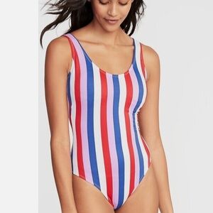 Old Navy Scoop One Piece Swimsuit